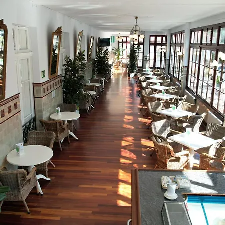 Hotell Gran Balneario De 3*